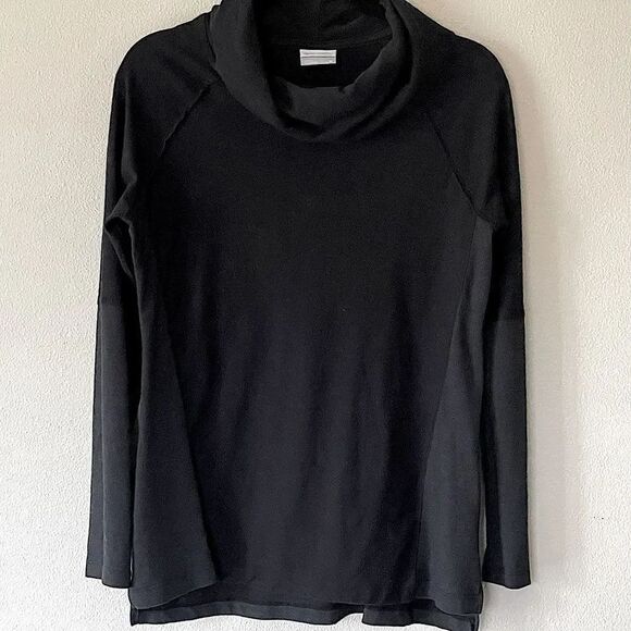 Columbia Tops - Columbia Black Long Sleeve High Neck Shirt. Size Medium.